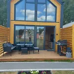 Vip Celebrity House Przy Suntago, Grabska Osada Holiday home
