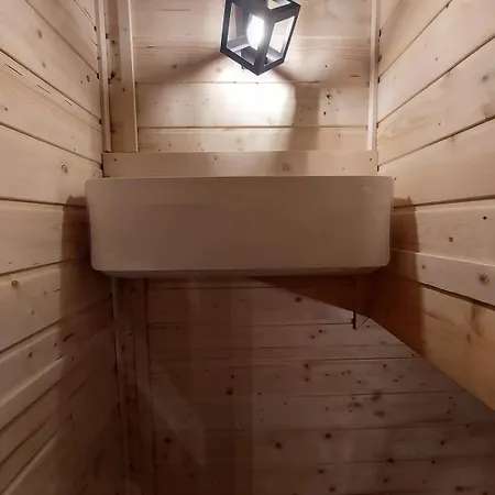 Vip Celebrity House Przy Suntago, Grabska Osada Ferienhaus Mszczonów