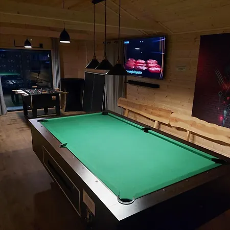 Vip Celebrity House Przy Suntago, Grabska Osada Nyaraló *