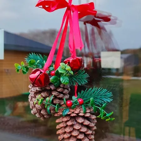 Vip Celebrity House Przy Suntago, Grabska Osada Nyaraló *