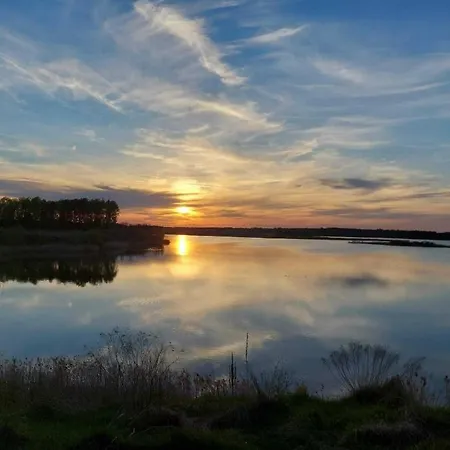 Vip Celebrity House Przy Suntago, Grabska Osada Nyaraló